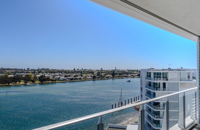 Bridgepoint 1105 - 3 Bedroom Apartment