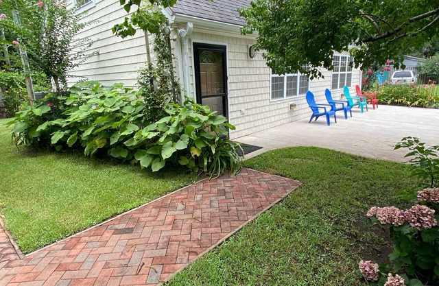 “Bridgeview Bunkhouse” A Coastal Retreat!