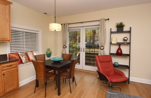 Bright 2BR Apt w/Private Entrance & Laundry by AllSet Turnover