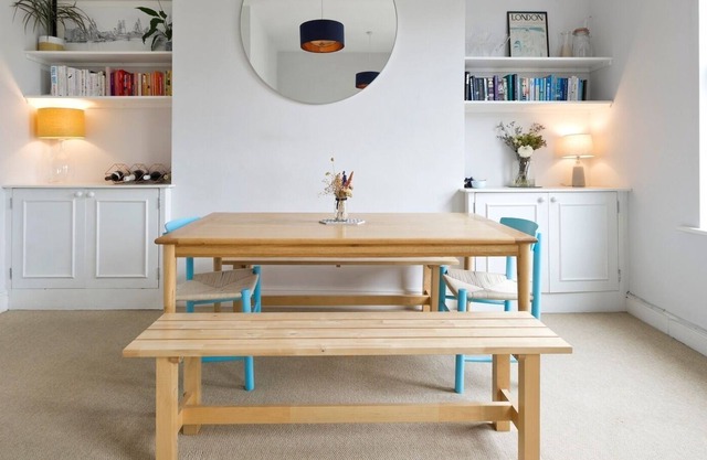 Bright and Blue, by Veeve