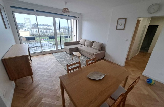 Bright apartment in Antony near Paris and the Parc de Sceaux