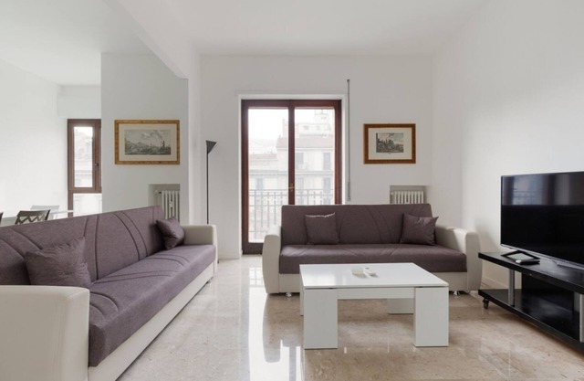 Bright Apartment in Milan