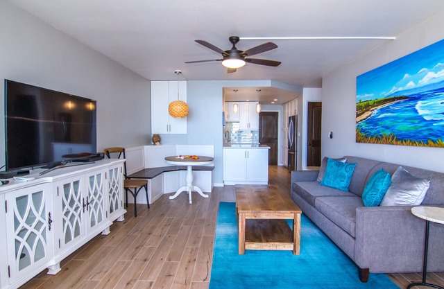 Bright, Beautiful, Remodeled Island Sands 505 Condo