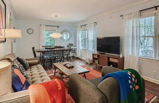 Bright & Colorful 3 Bedroom in East Atlanta Village!