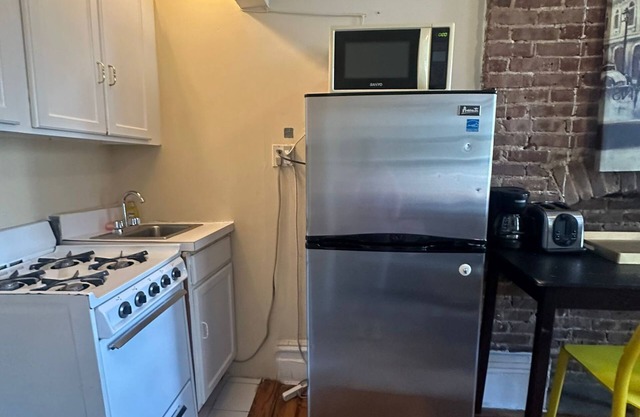Bright & Cozy 1BR Apartment in NYC!