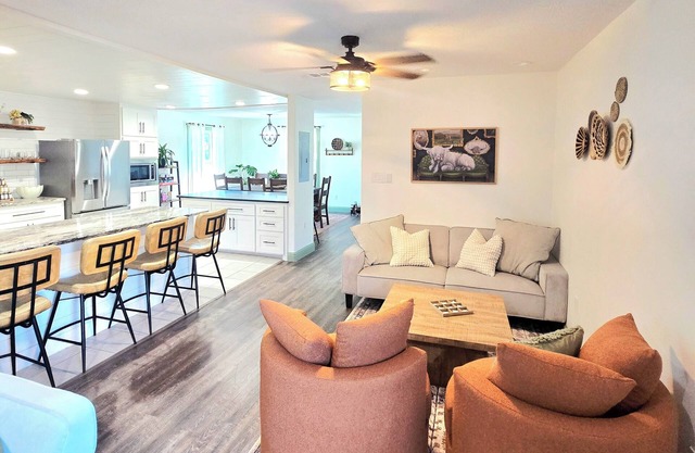 Bright Door Getaways Charming House on Lewisville Lake in Little Elm - 4BR/3BA