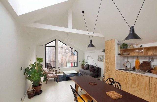 Bright & Eco-Friendly Wooden Home – A Peaceful Retreat Near Paris