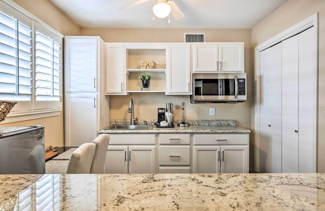 Bright El Paso Studio Near Area Attractions!