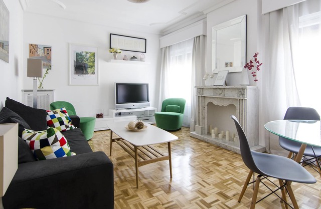 Bright & Modern 3BD - Barrio de las Letras