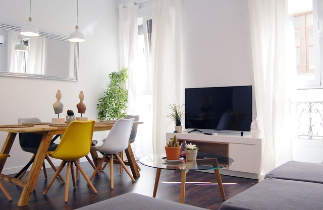 Bright & New - 2BD 2BTH - CITY CENTER (CORTES)