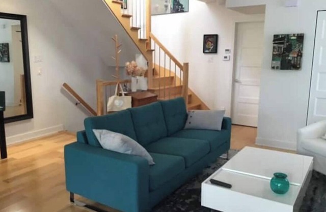 Bright, quiet apartment