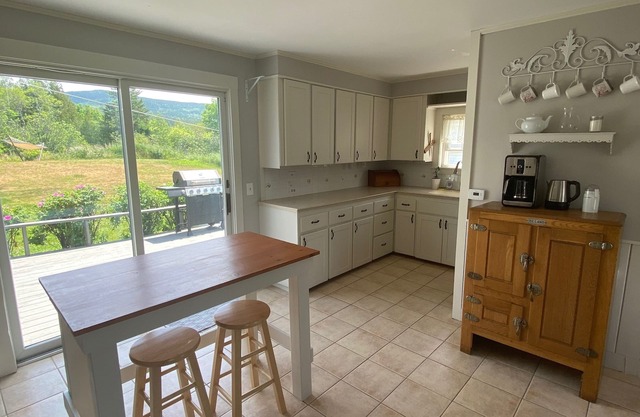 Bright, spacious, views of Acadia from the Quiet Side, Booking for Summer 2025!