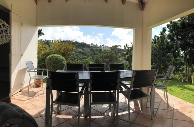 Bright villa in the center of Martinique
