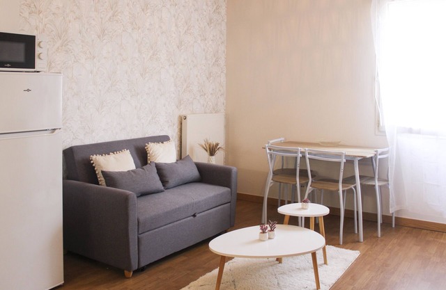 Brightness and comfort on the outskirts of Paris