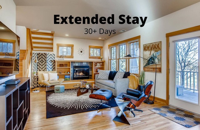 Brilliant Posh Home – Backs to Poudre River Trail!