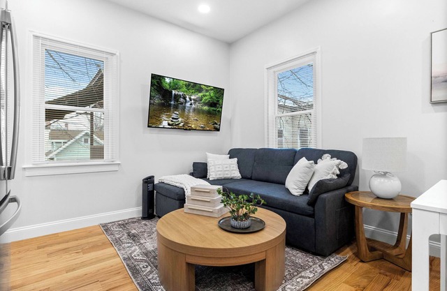 Brookline Lux | Rooftop Fenway T BU BC Simmons