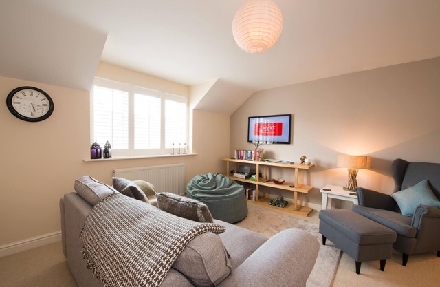 Bryns Eglwys: Pet-friendly two bed holiday apartment in Rhosneigr