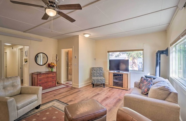 Buena Vista Home w/Patio 2 Blocks to Main St