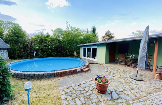 Bungalow with pool in Malchow