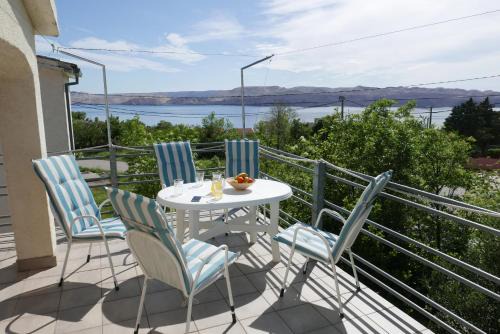 "Bura Bura" Apartment, Karlobag, vacation with a view