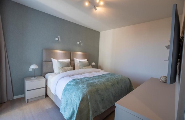 By Sea, Full Sea View, balcony, use of hotel Pool and Sauna