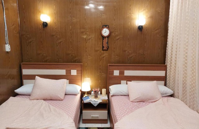 By the Nile - Room in Shared Apartment in the center of Cairo