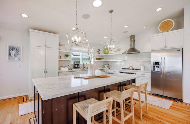 BytheSea Bluff Retreat – Ocean Views & Coastal Trails