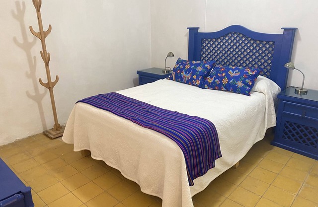 Céntrico y como departamento con 2 recamaras