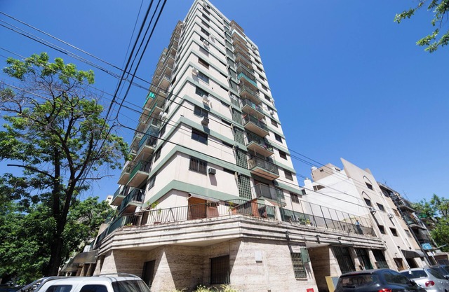 Cómodo y Bien Conectado en Floresta