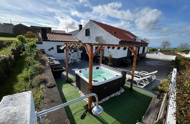 Country house between the mountains and the sea, a peaceful refuge in the green beauty of the Azores!