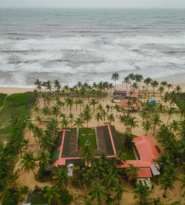 C Roque Beach Resort