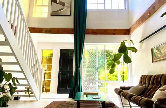 Cabana 88 - designer loft by the beach