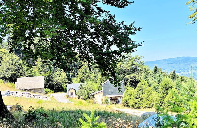 "Cabanot", a charming house in the heart of nature for a real break.