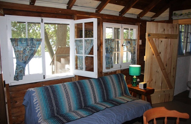 Cabin #3 - Just Steps From Beautiful Lake Cecebe