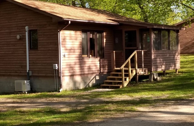 Cabin 4, Charming 2-bedroom cabin at a Family Friendly Resort in Park Rapids MN