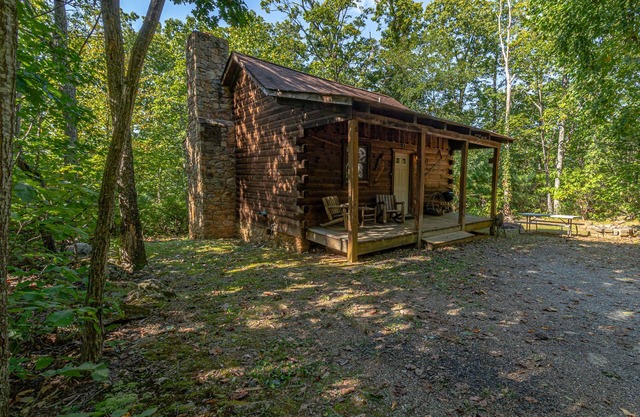 Cabin #9 - Mattie Moo | 0 Bed, 1 Bath