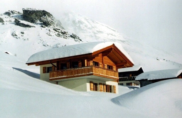 Cabin in Wiler with sauna and Wi-Fi