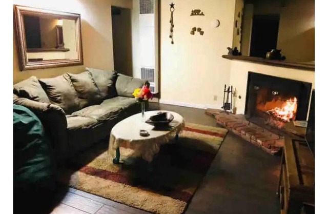 Cabin located near Slopes- close to stores
