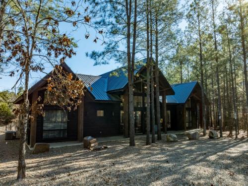 CABIN - Near BLACK MOUNTAIn