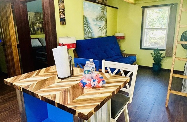 Cabin Tortuga: a Hidden Oasis!