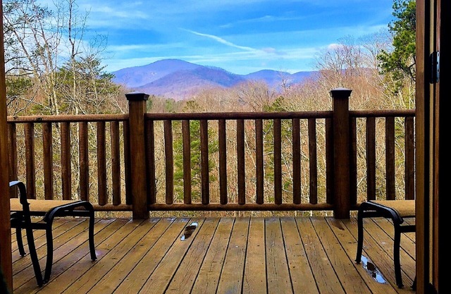 Cabin w/Mtn Views, Dogs OK!