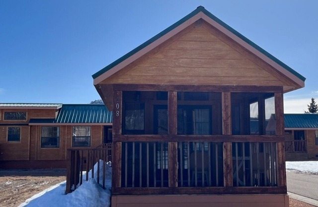 Cabins by Panguitch Lake: Where Rustic Charm Meets Amazing Fishing!