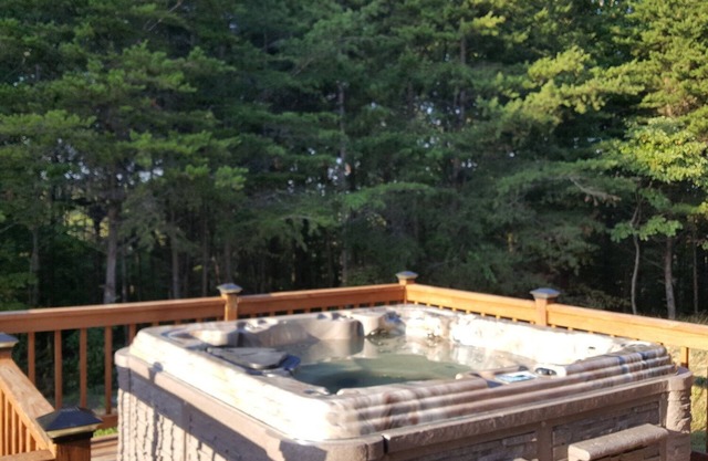 Cabins In Hocking - Fly the Coop