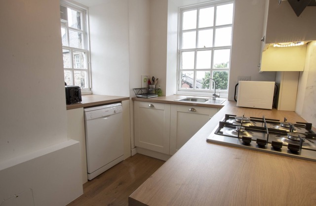 Cadell House Apartment - Royal Mile
