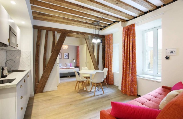 Cadet 105 - One Bedroom Apartment, Sleeps 4