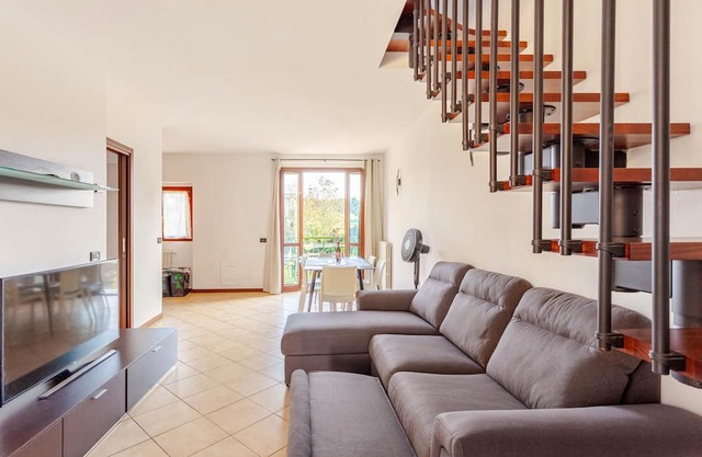 Cadrezzate With Osmate (VA)