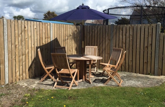 Cae Cloc - Dog friendly house in central location 2 mins walk to beach