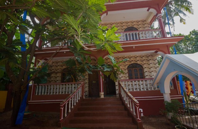 Calagunte inn 1 bhk Apartment with kitchen 1 minet walk distance beach