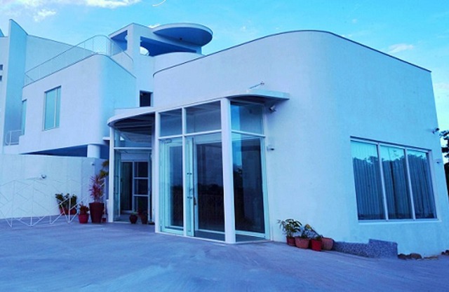 Calla Villa
