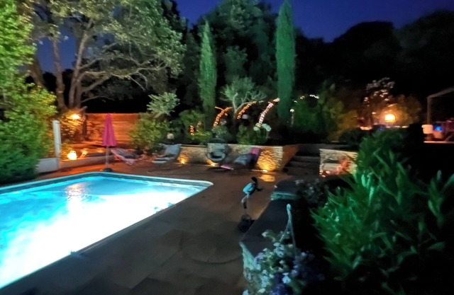 Calme et Détente au Pied du Luberon !